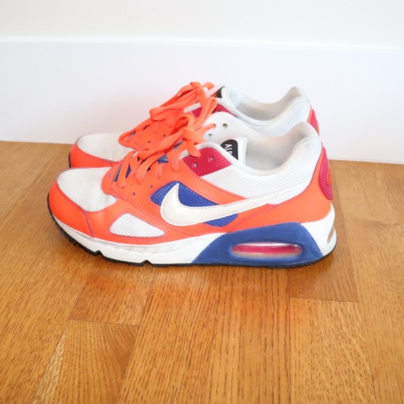 Colourblock Nike Airs